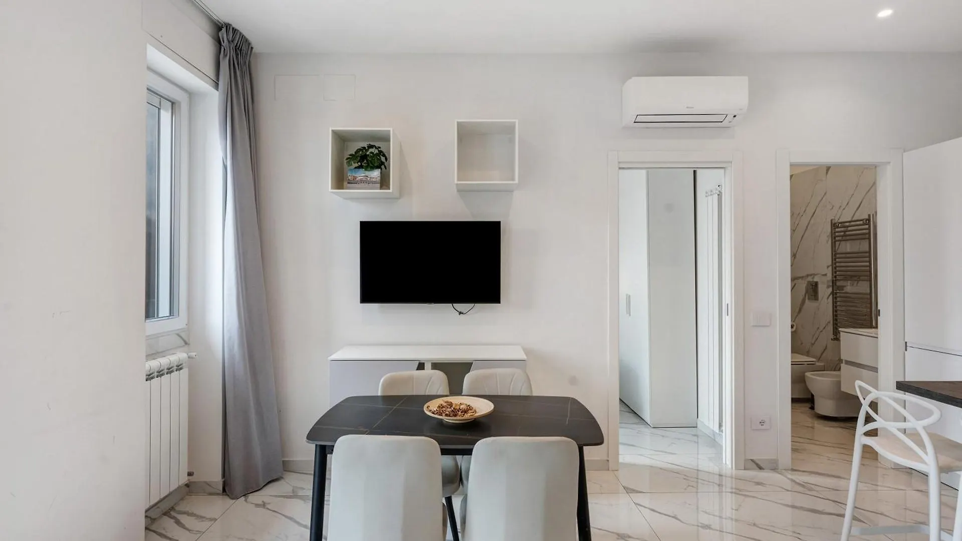 Luxury Apartments Napoli Lungomare 0*, Nápoles Itália